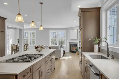 4 Jacqueline Way Stratham NH 03885