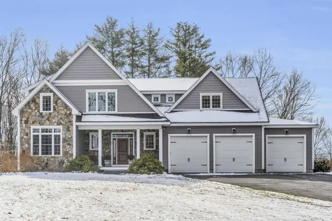 4 Jacqueline Way Stratham NH 03885