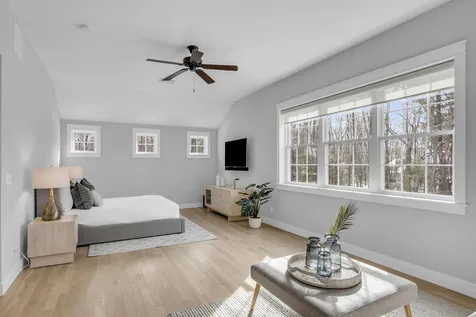 4 Jacqueline Way Stratham NH 03885