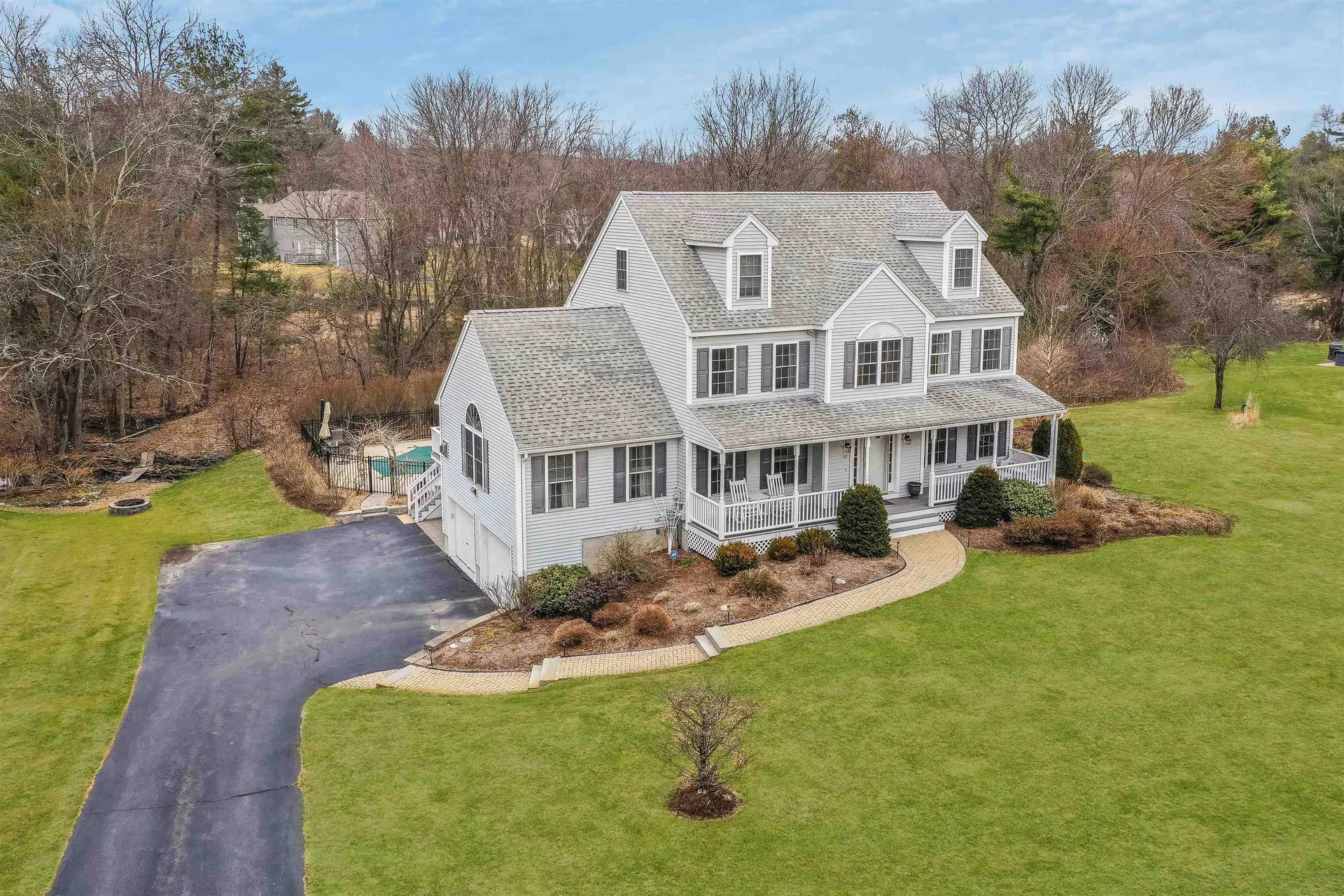 27 Priscilla Way Pelham NH 03076