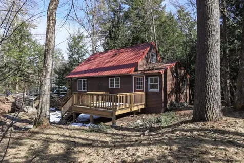 3 Beaver Glen Road Hillsborough NH 03244