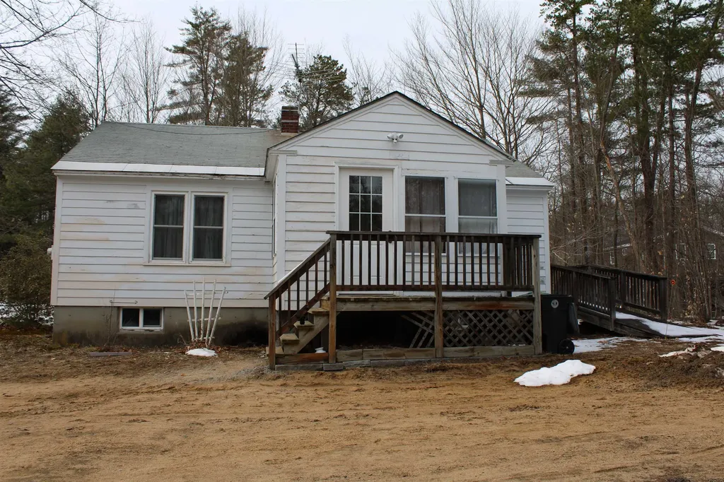 9 Colby Avenue Franklin NH 03235