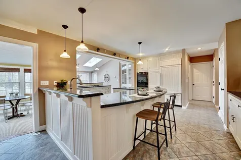 10 Victoria Drive Hampton Falls NH 03844