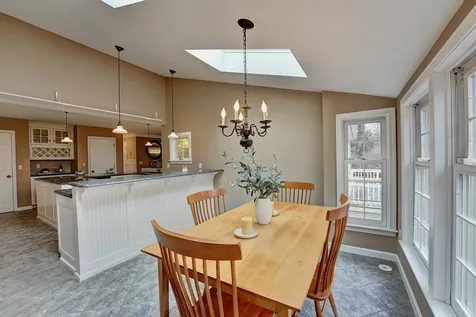 10 Victoria Drive Hampton Falls NH 03844