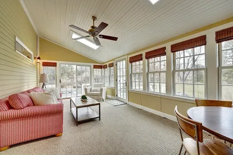10 Victoria Drive Hampton Falls NH 03844