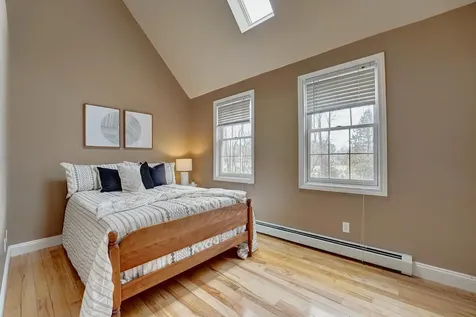 10 Victoria Drive Hampton Falls NH 03844