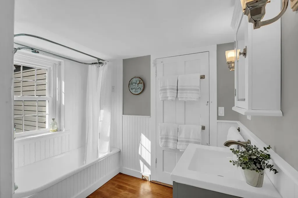 30 Chauncey Street Portsmouth NH 03801