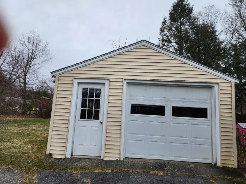 20 Indian Acres Drive Hinsdale NH 03451