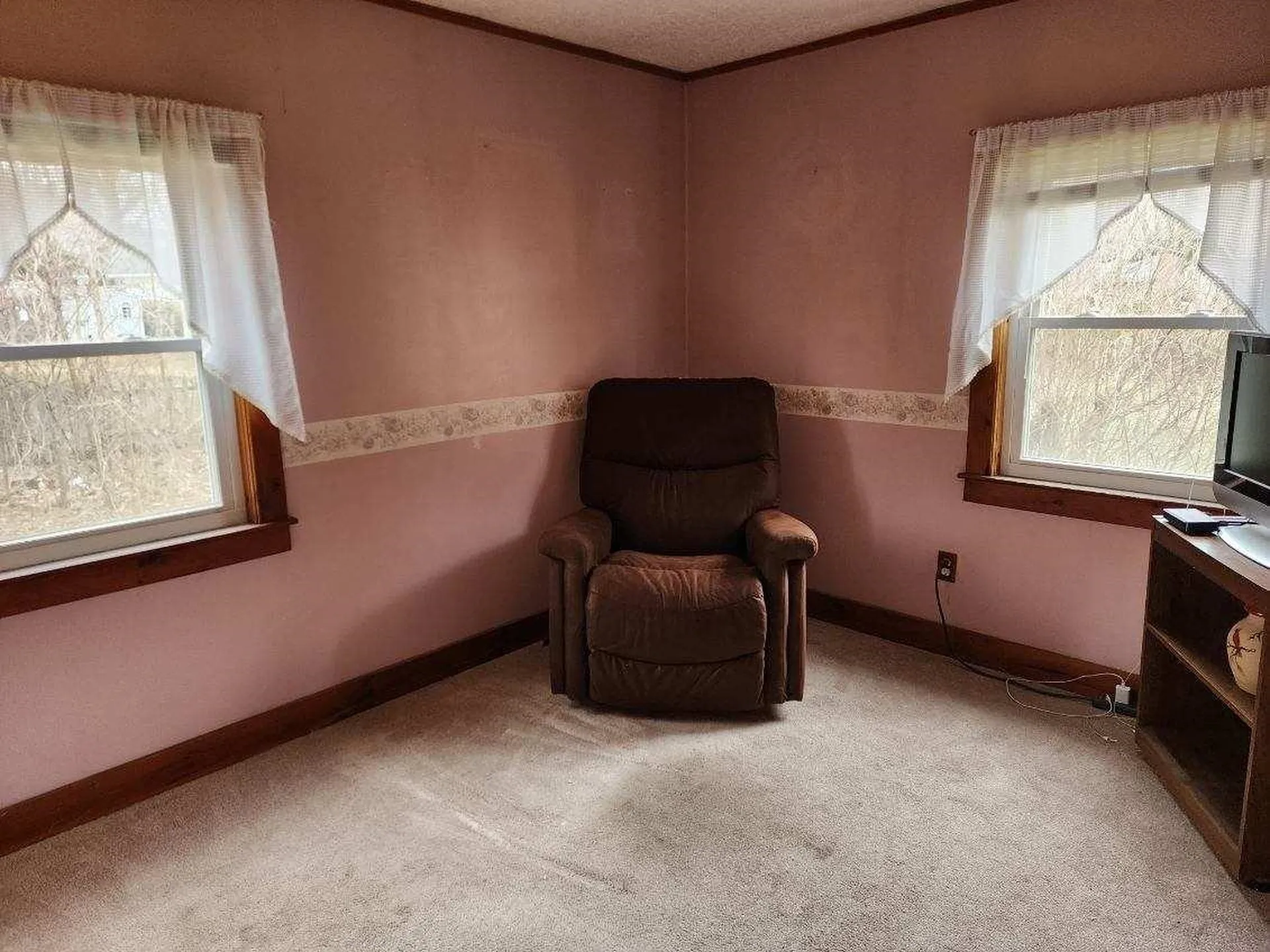 20 Indian Acres Drive Hinsdale NH 03451