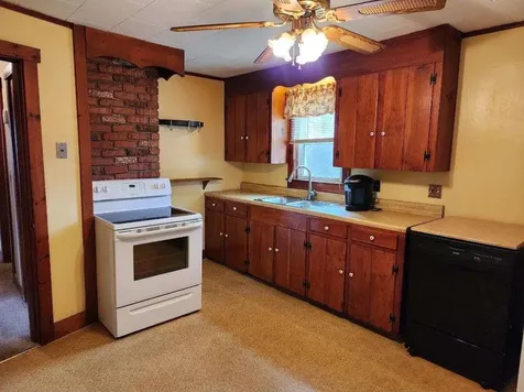 20 Indian Acres Drive Hinsdale NH 03451