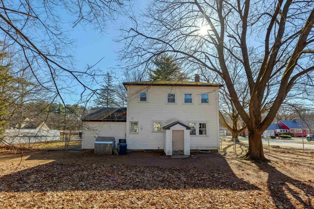 11 Archery Lane Nashua NH 03060
