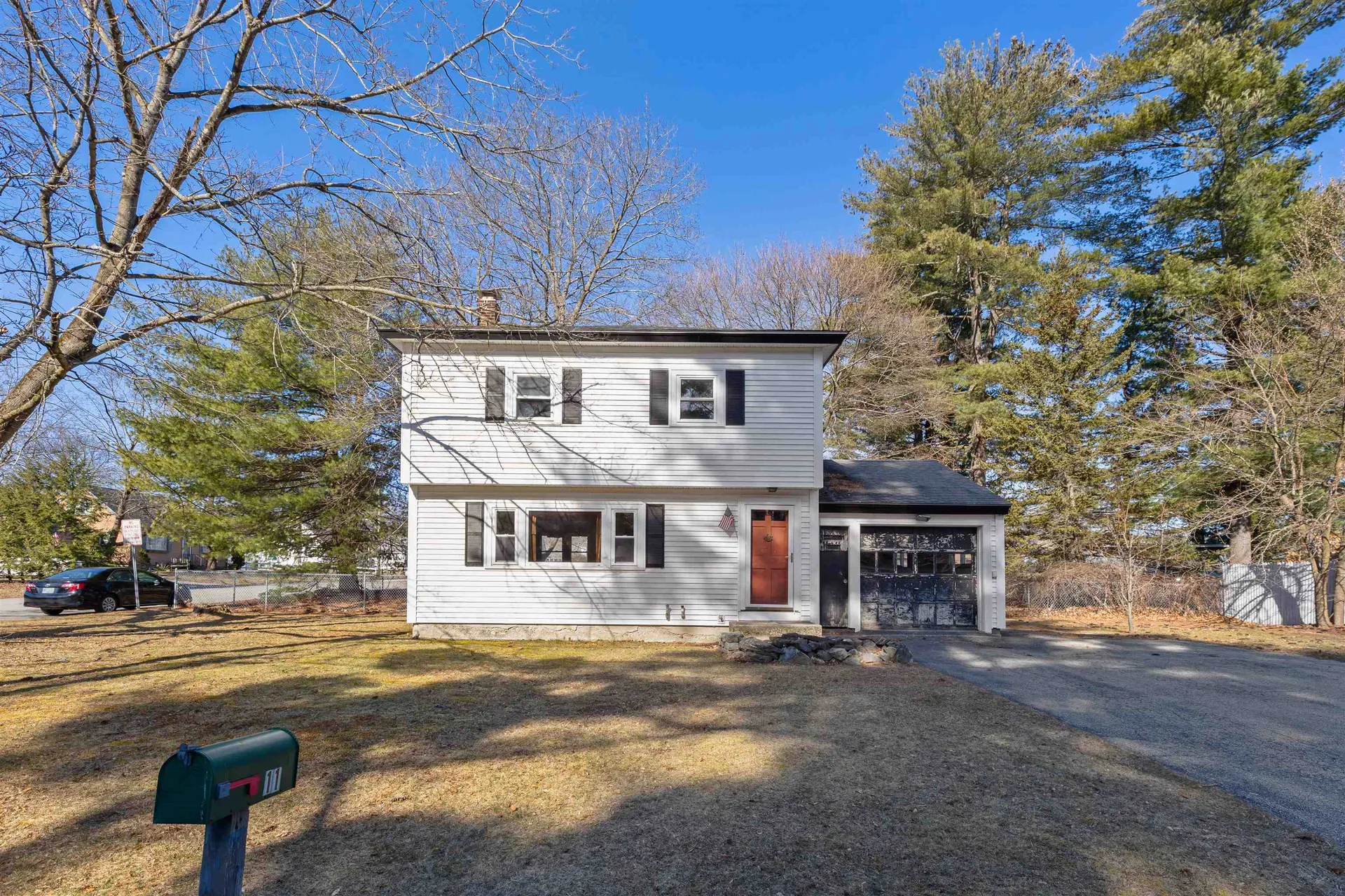 11 Archery Lane Nashua NH 03060