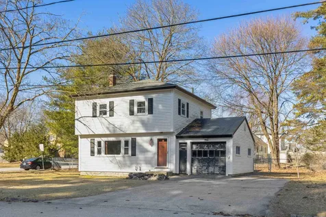 11 Archery Lane Nashua NH 03060