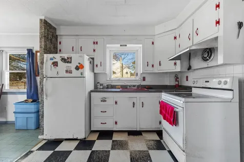 11 Archery Lane Nashua NH 03060