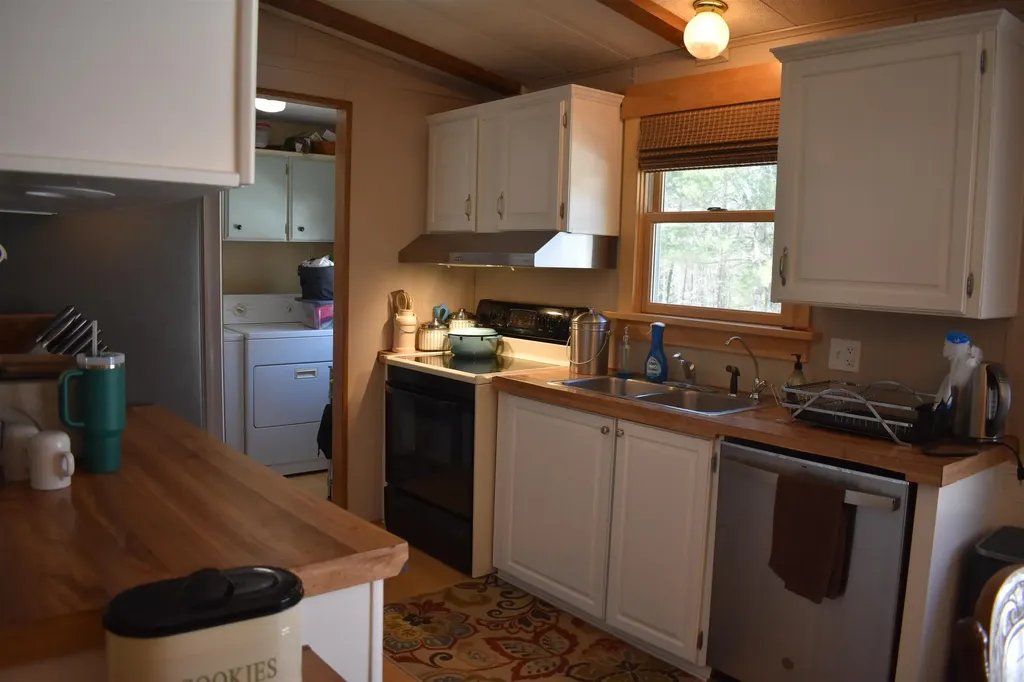 349 Switch Road Canaan NH 03748