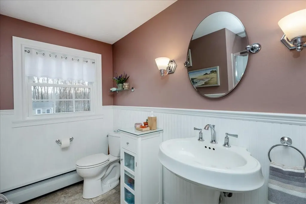 16 Hawthorne Drive Atkinson NH 03811