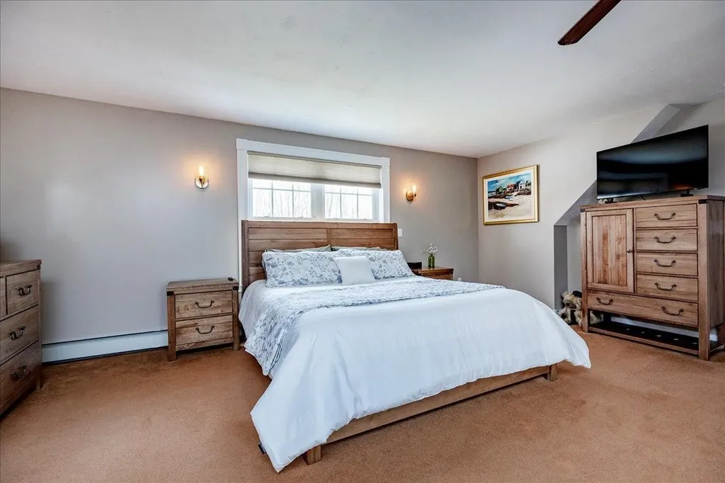 16 Hawthorne Drive Atkinson NH 03811