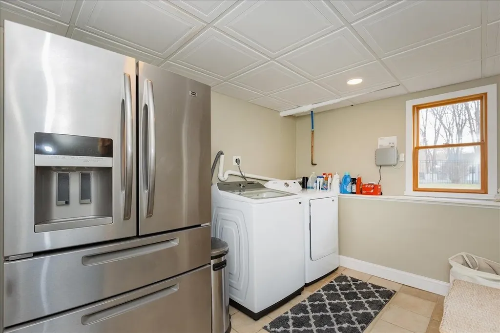 16 Hawthorne Drive Atkinson NH 03811