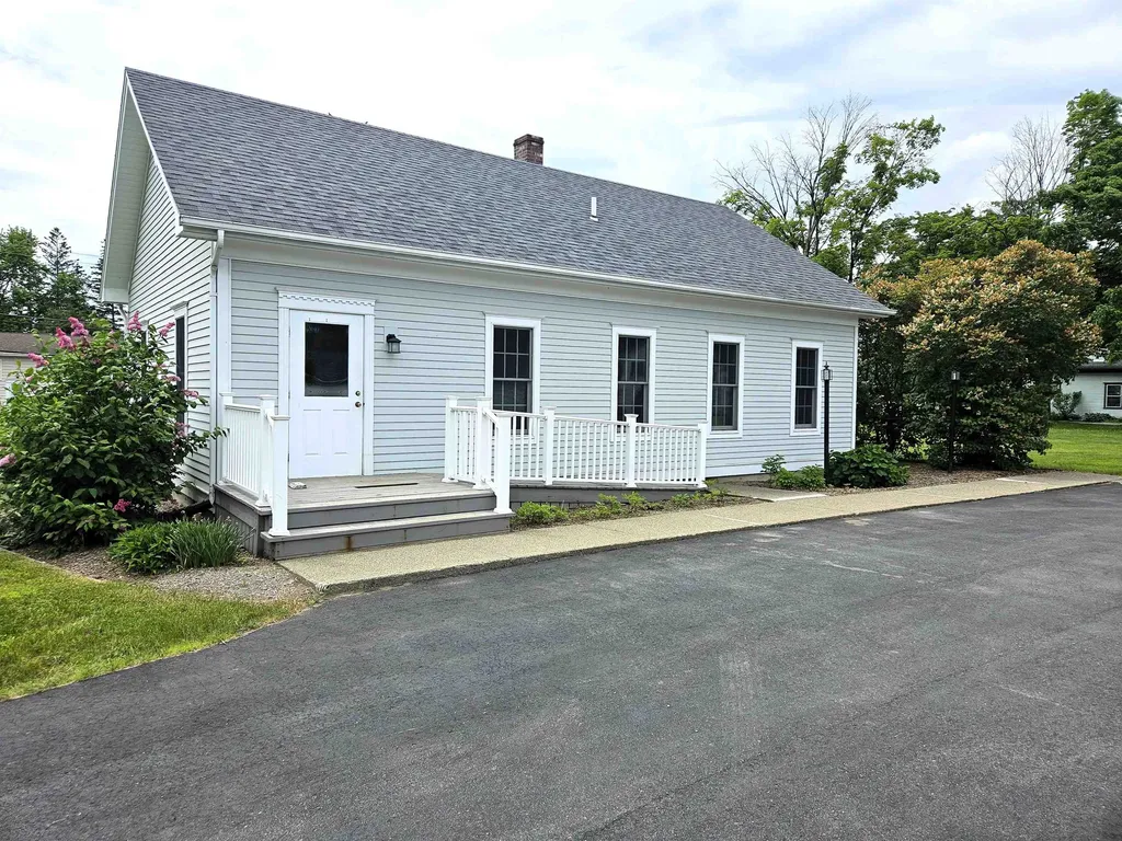 25 Kingsbury Circle Derby VT 05829