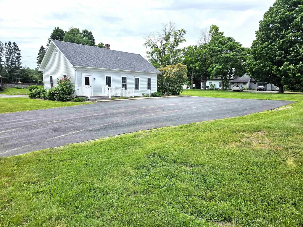 25 Kingsbury Circle Derby VT 05829