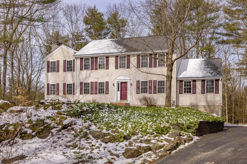 7 Cragmere Heights Road Exeter NH 03833