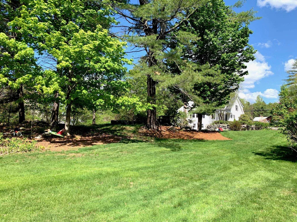 133 Hopkinton Road Concord NH 03301
