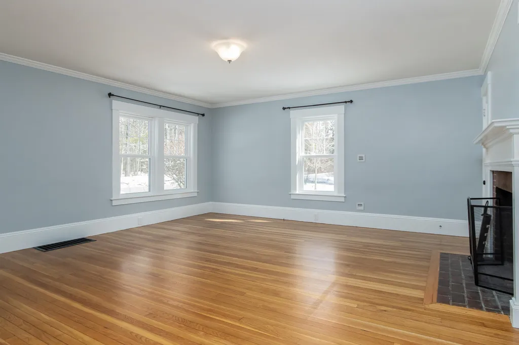 133 Hopkinton Road Concord NH 03301