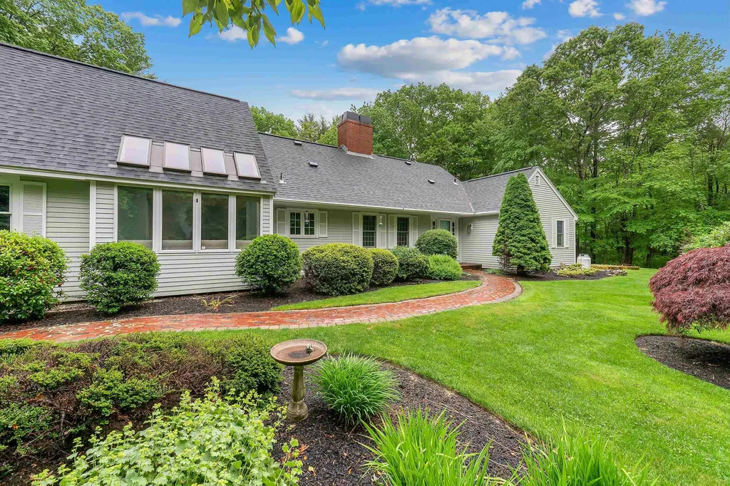 102 Woodland Road Hampton NH 03842