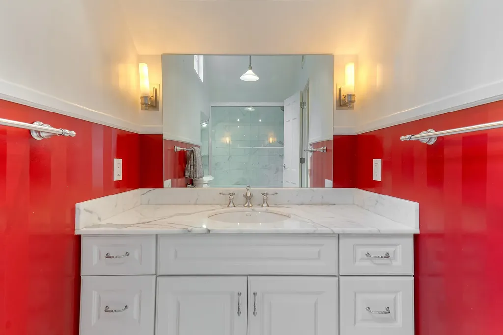 102 Woodland Road Hampton NH 03842