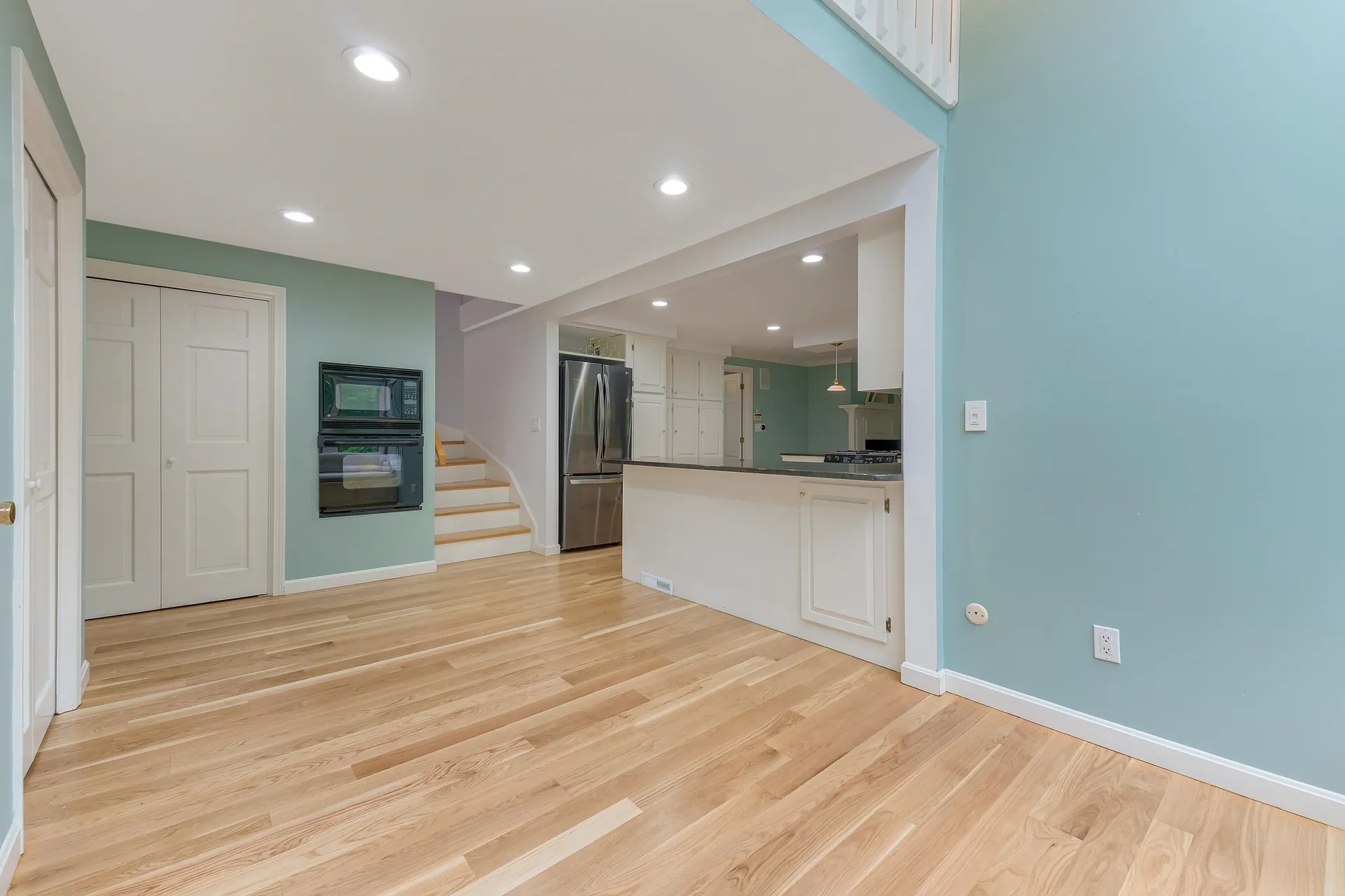 102 Woodland Road Hampton NH 03842