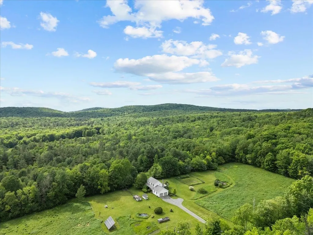 1458 Old Stage Road Westford VT 05494