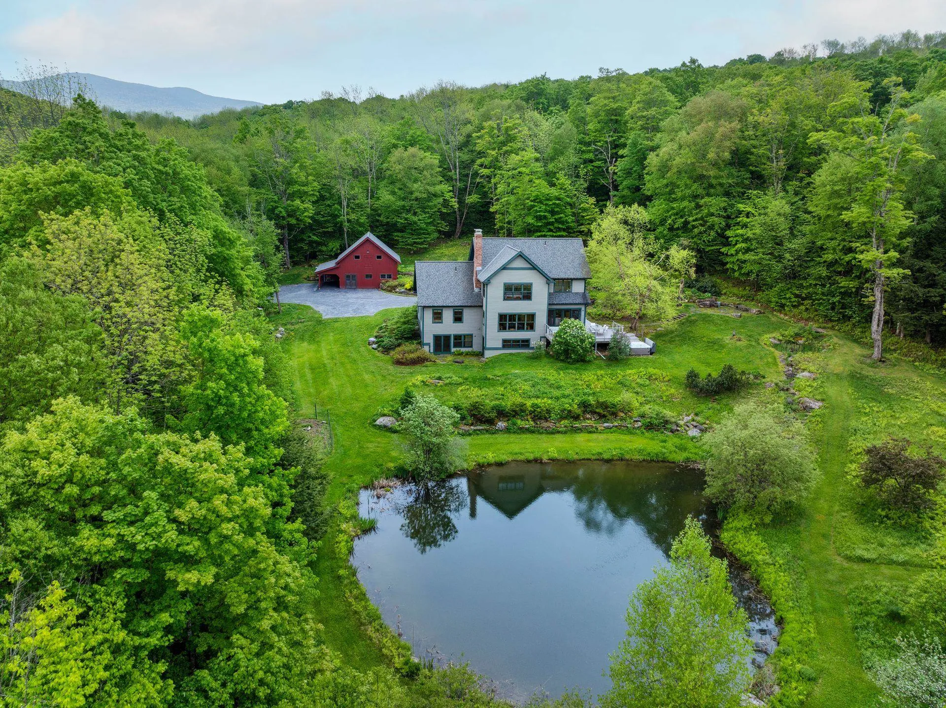 1270 North Hill Road Stowe VT 05672
