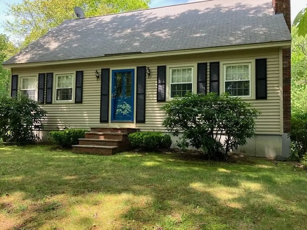 20 Gowing Road Hudson NH 03051