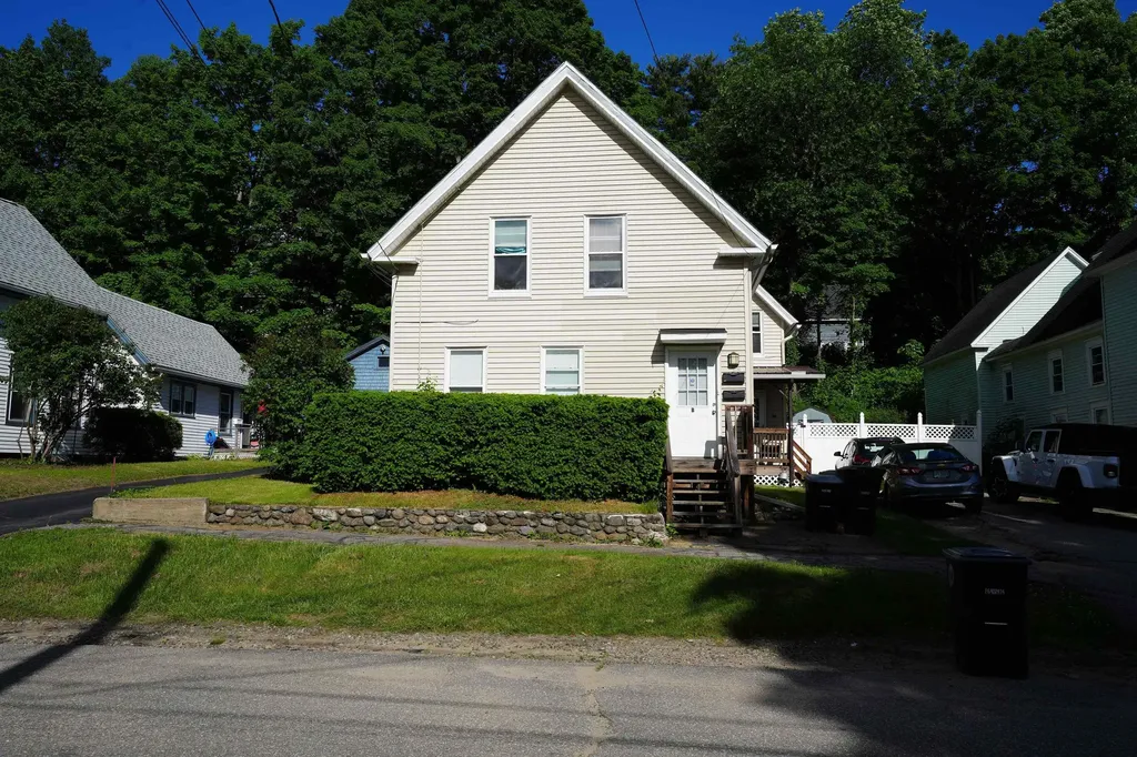 128 Franklin Street Franklin NH 03235