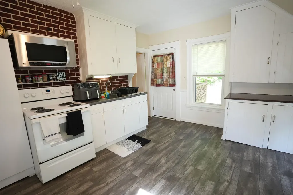 128 Franklin Street Franklin NH 03235