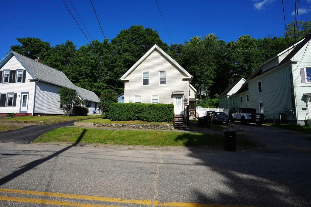 128 Franklin Street Franklin NH 03235