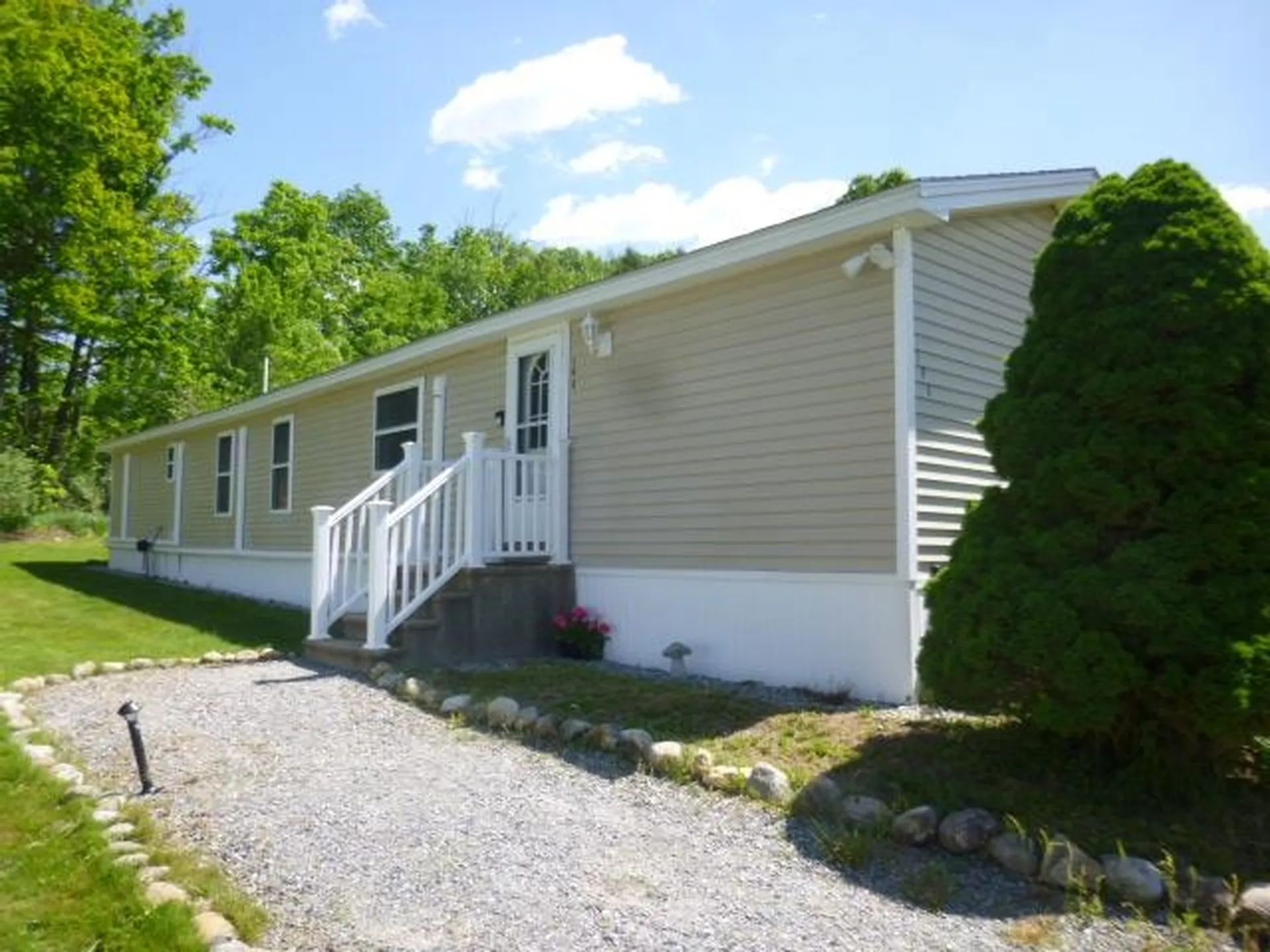 190 New Hillcrest Drive Greenville NH 03048