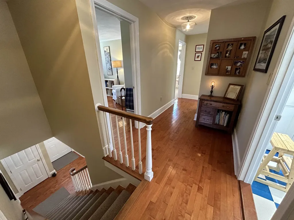 5 Carriage Drive Exeter NH 03833