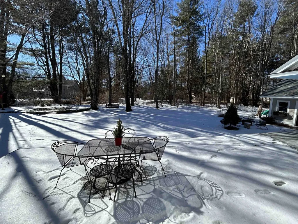 5 Carriage Drive Exeter NH 03833