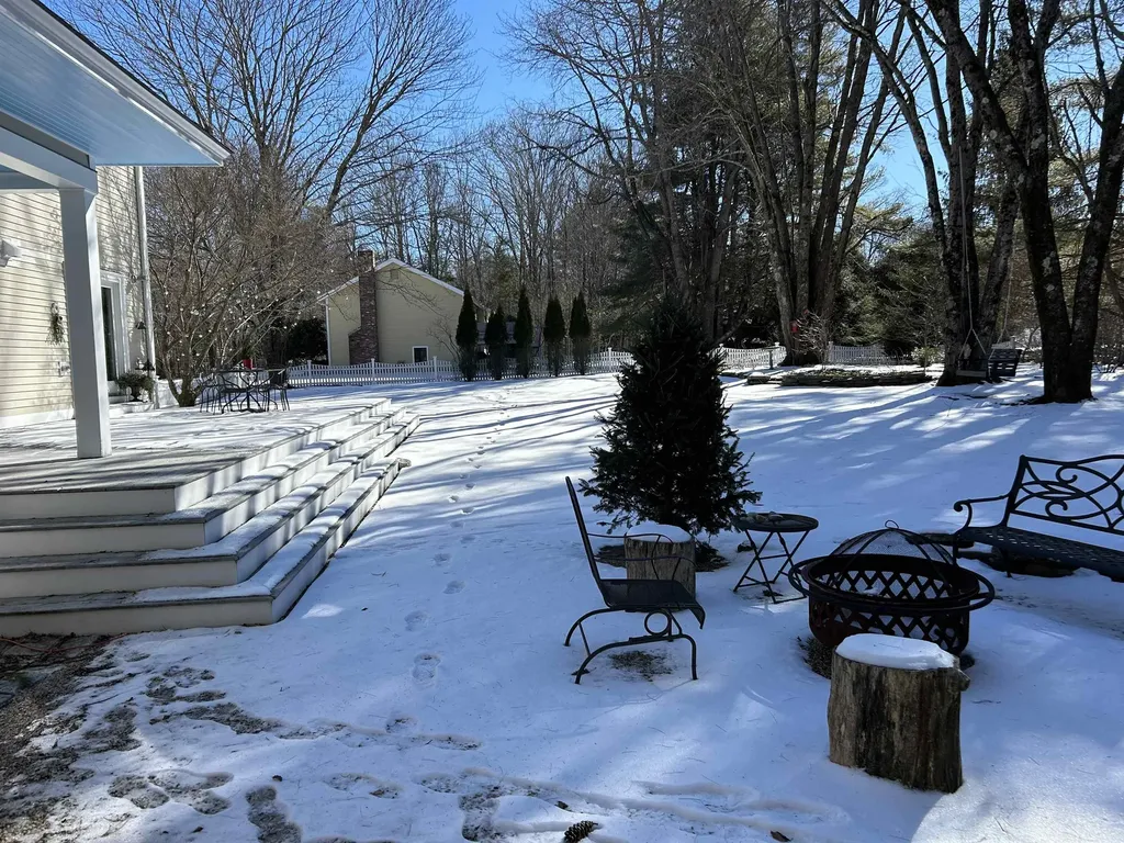 5 Carriage Drive Exeter NH 03833