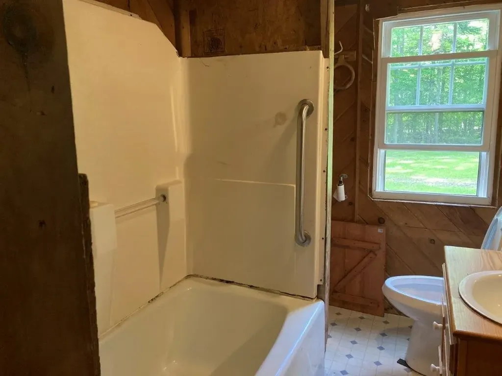 390 Ibey Road Canaan NH 03741