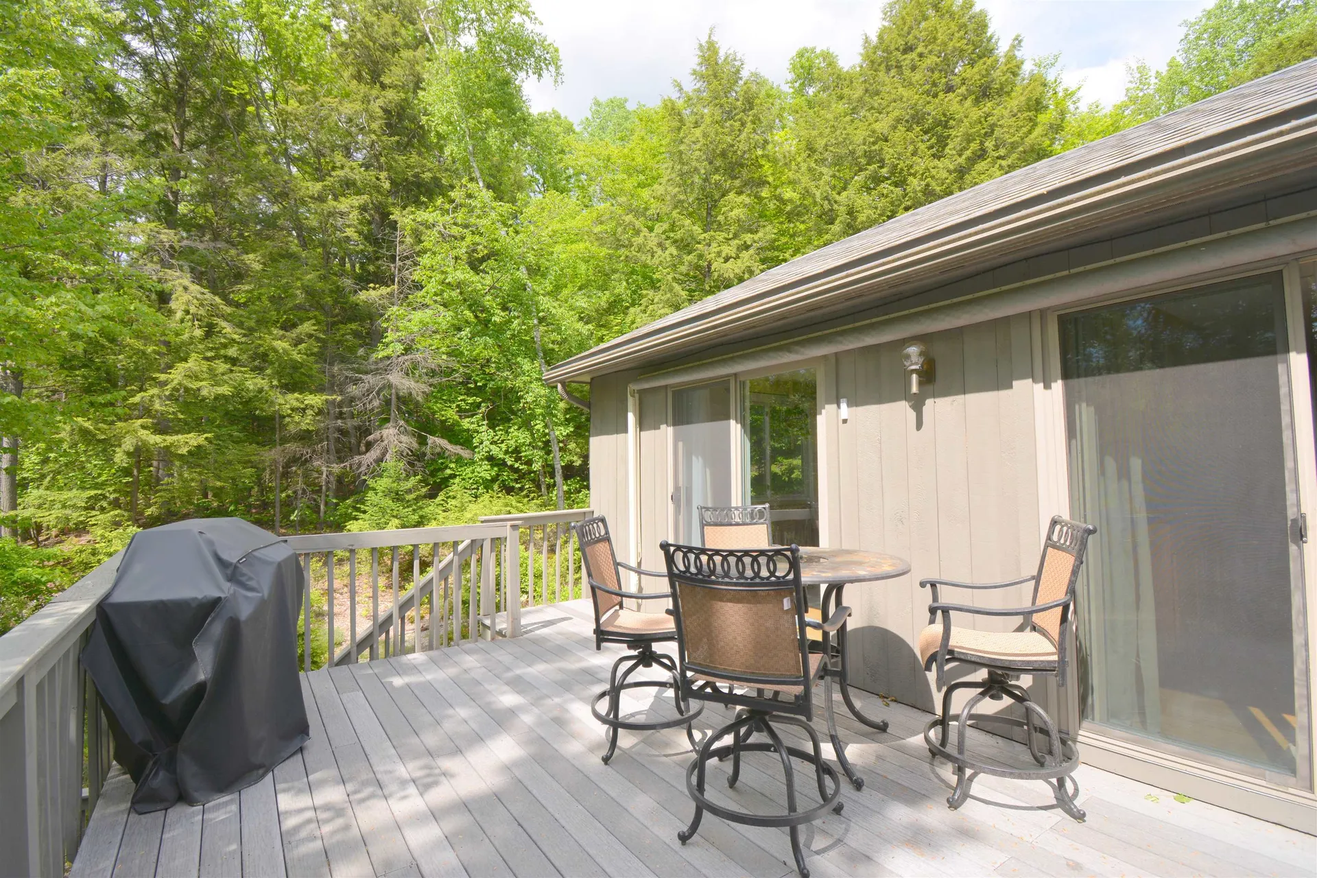 35 Hummingbird Hill Grantham NH 03753