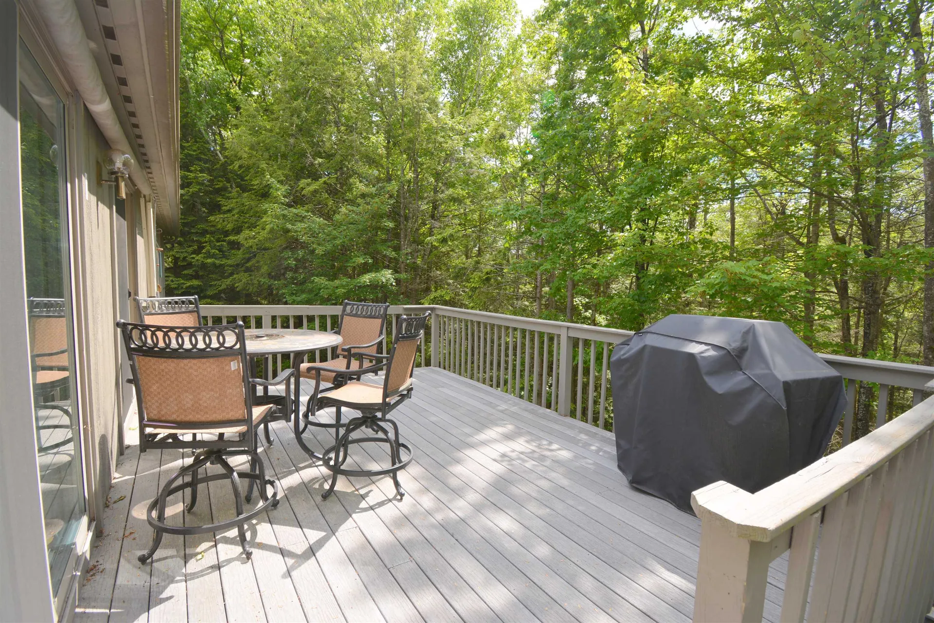 35 Hummingbird Hill Grantham NH 03753