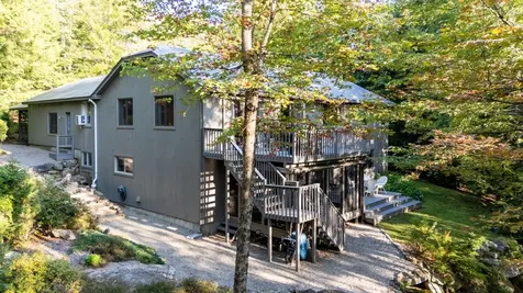 35 Hummingbird Hill Grantham NH 03753