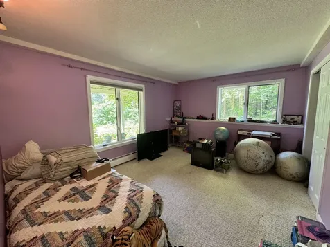 18 Algonquin Drive Keene NH 03431