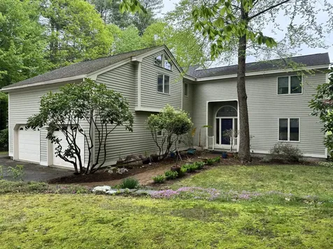 18 Algonquin Drive Keene NH 03431