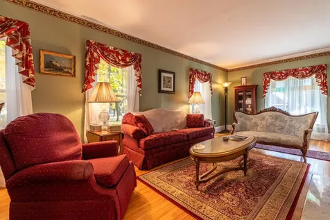 656 Main Street Chester VT 05143