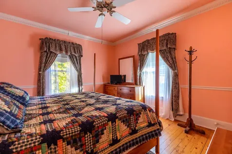 656 Main Street Chester VT 05143