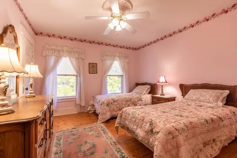 656 Main Street Chester VT 05143