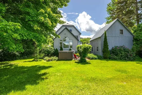 656 Main Street Chester VT 05143